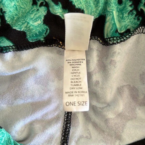 LuLaRoe lion print leggings OS. - Picture 4 of 5